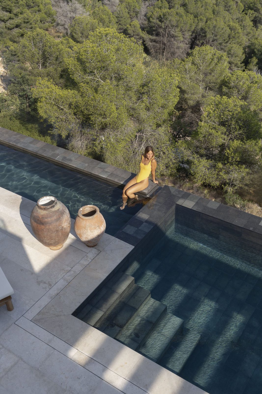 A luxurious pool and garden view of a 5-bedroom villa in Javea - The Estates