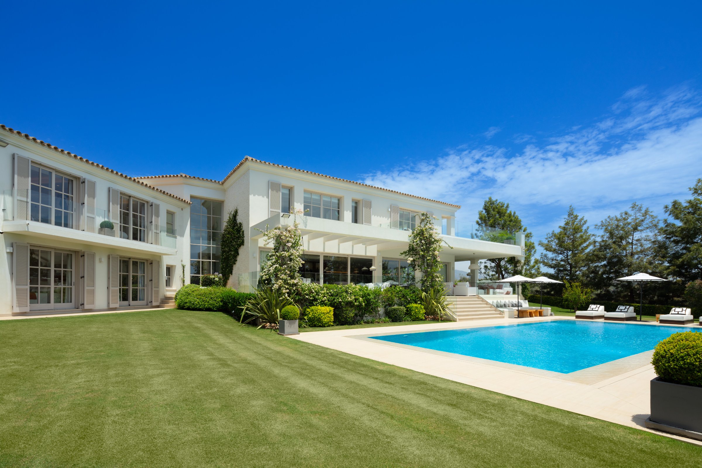 6-bed Villa in Málaga — Frontline Golf Estate in Nueva Andalucía, Marbella | Villa Aloha, photo 8