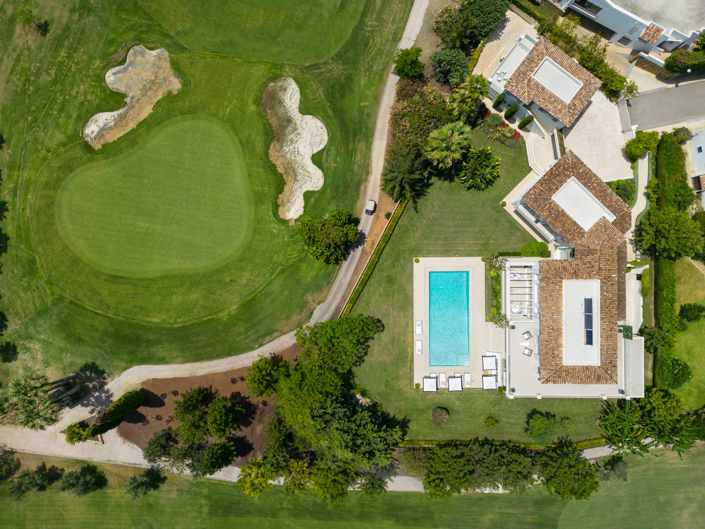 6-bed Villa in Málaga — Frontline Golf Estate in Nueva Andalucía, Marbella | Villa Aloha, photo 2