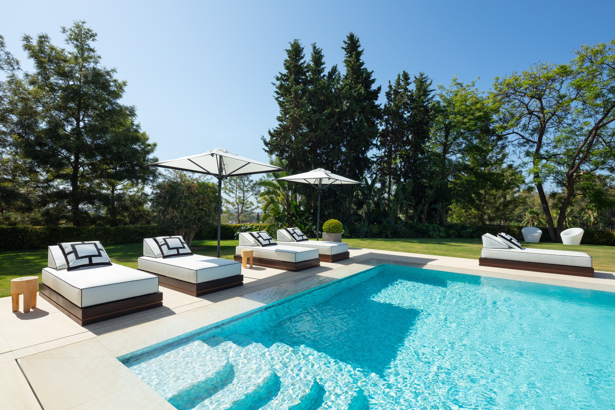 6-bed Villa in Málaga — Frontline Golf Estate in Nueva Andalucía, Marbella | Villa Aloha, photo 7