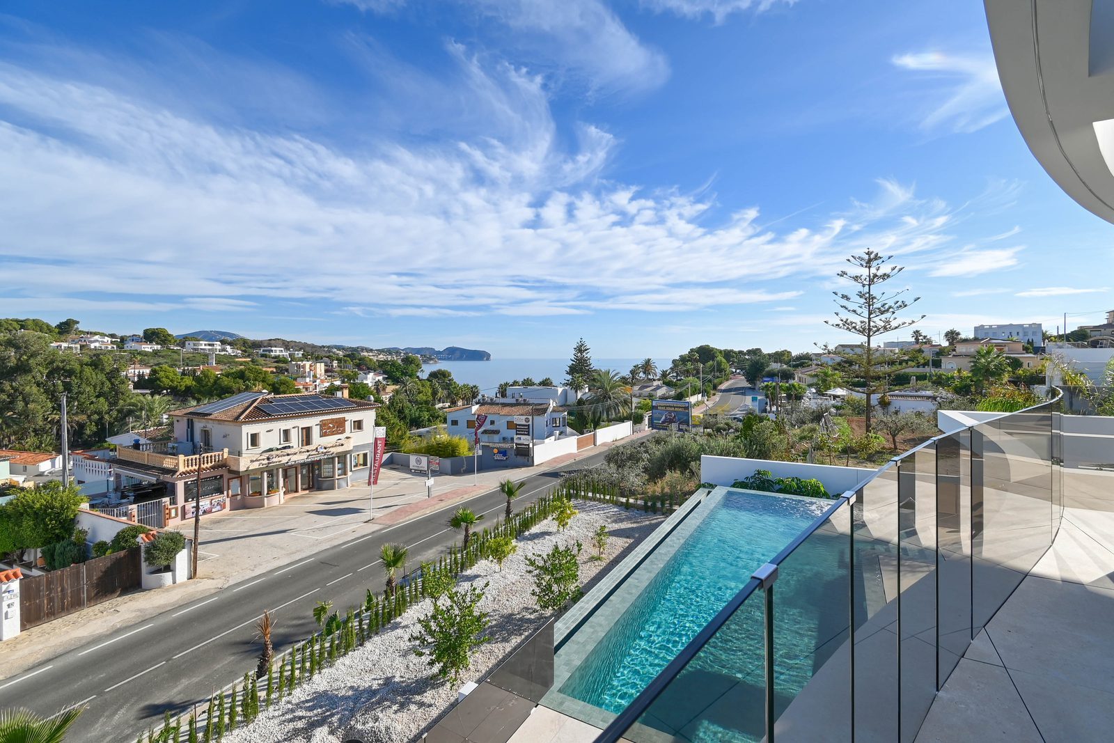 Sea views from the terrace and pool of a 4-bedroom villa in Benissa - The Estates