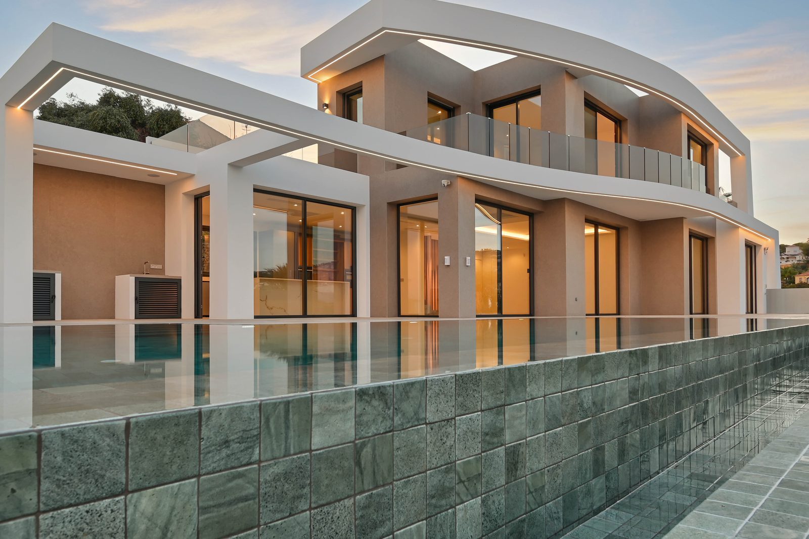 Modern villa exterior with pool of a 4-bedroom villa in Benissa - The Estates