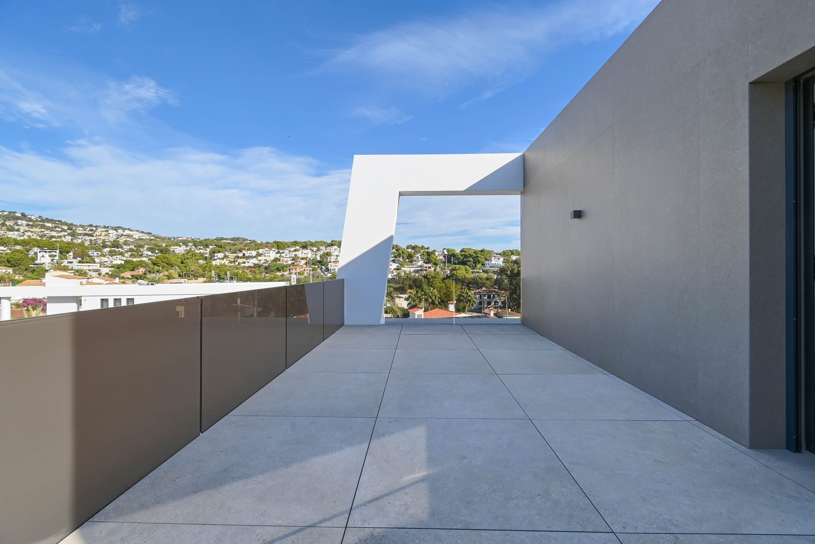 Modern rooftop terrace with sea views of a 4-bedroom villa in Benissa - The Estates