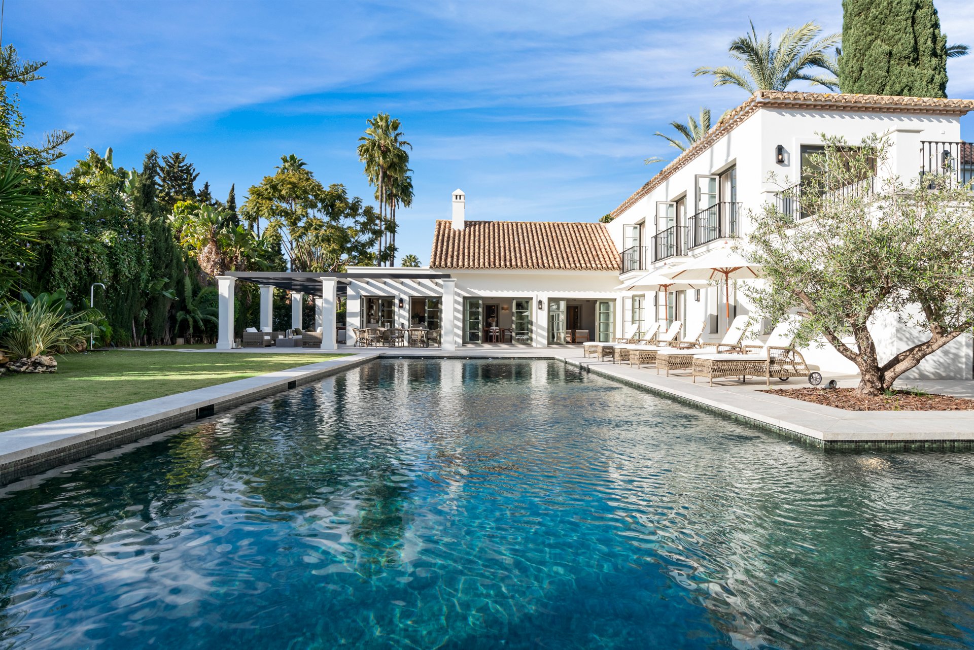 6-bed Villa in Málaga — Luxury Villa in Nueva Andalucía, Marbella | Villa Hacienda, photo 2