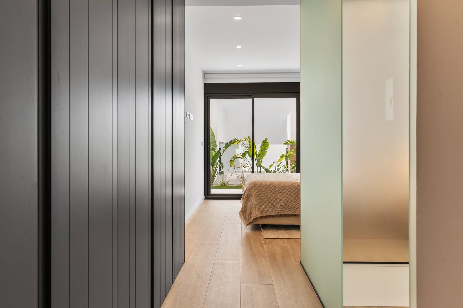 Interior hallway view of a 3-bedroom apartment in Benitachell - The Estates